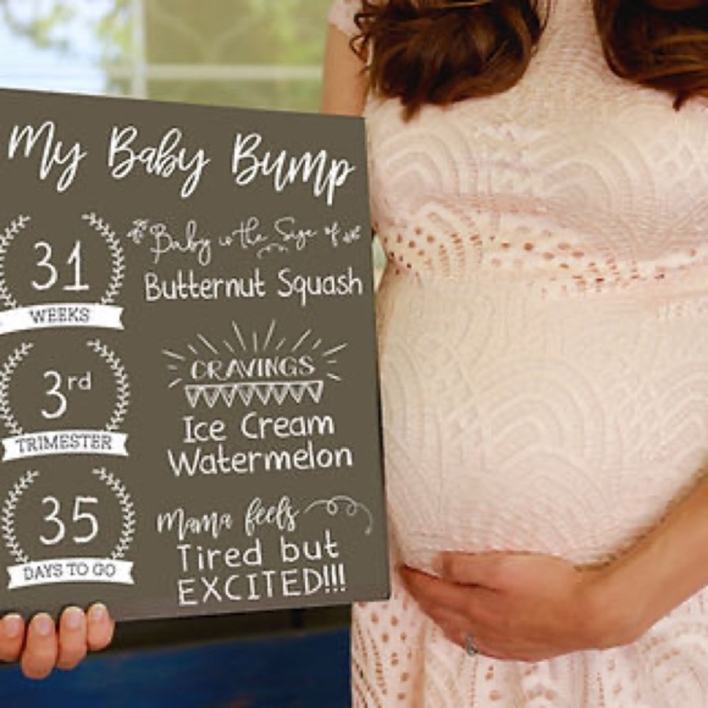 Love Designs- Reusable Milestone Pregnancy Board